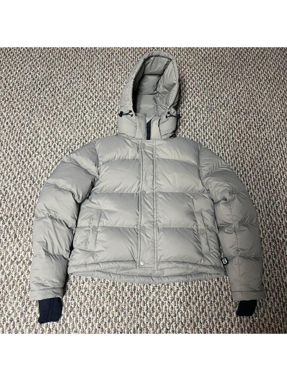 Women's Aritzia Super Puff Shorty Puffer Jacket Modern Taupe Sz. 2XS